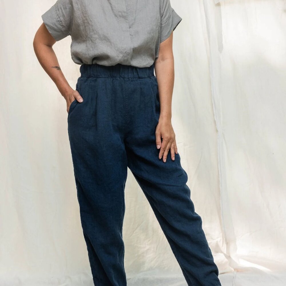 Elizabeth Suzann Andy Trouser in Navy Midweight Linen